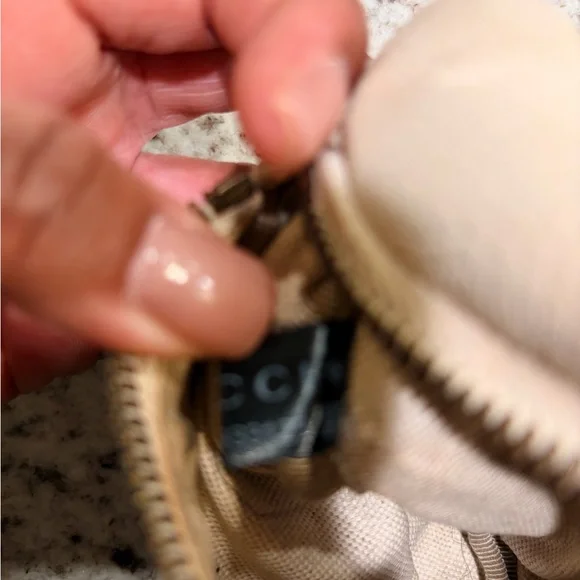 Mini Cream Gucci Cream Leather Logo Belt Bag with Red-Green-Blue Stripe - Picture 10 of 12